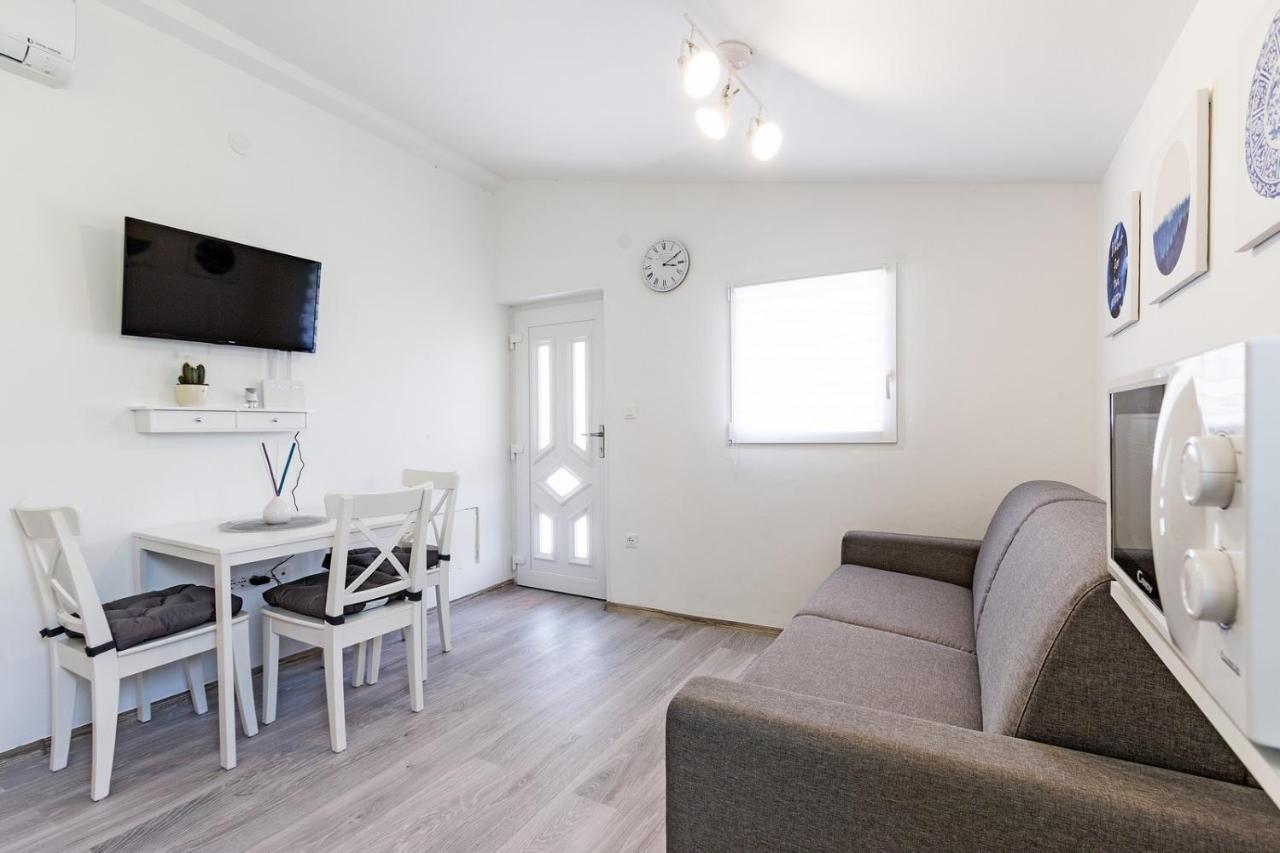 Holiday Apartment Near The Beach ฟาชานา ภายนอก รูปภาพ